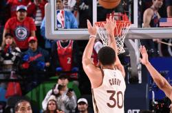 包含巴特勒巅峰对决，库里与40激战瑞士队分钟，出色防守胜负难料！的词条