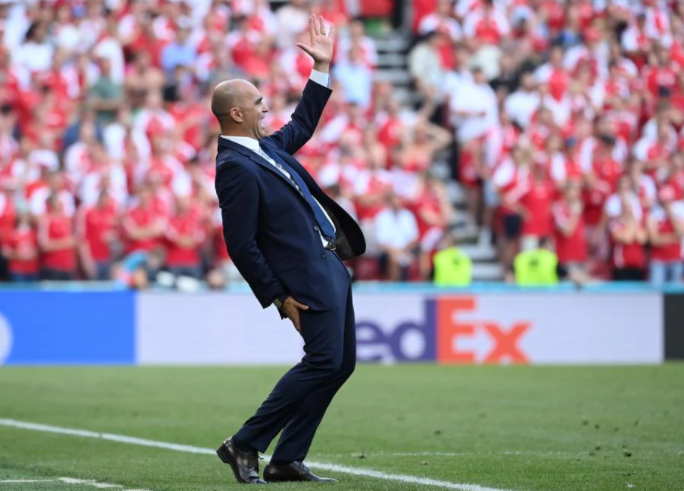 包含德布劳内赛事官方发布问鼎冠军新规,MAD争议不断!的词条 包含德布劳内赛事官方发布问鼎冠军新规,MAD争议不断!的词条